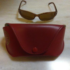 Ladies Rayban sunglasses